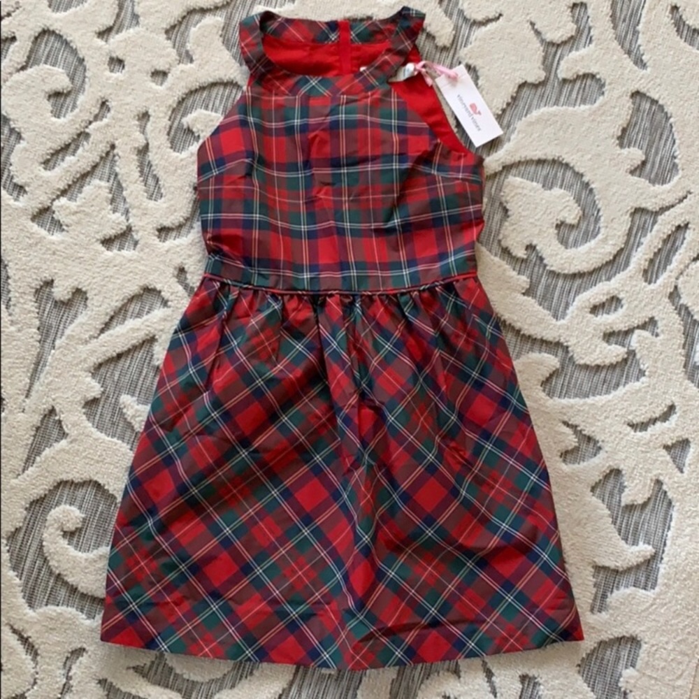 Vineyard vines merry plaid dress worn once. Cute holiday dress